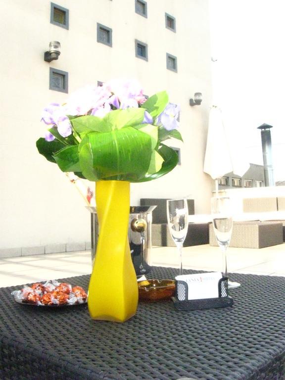 Tania-Frankfurt Hotel Bukareszt Zewnętrze zdjęcie