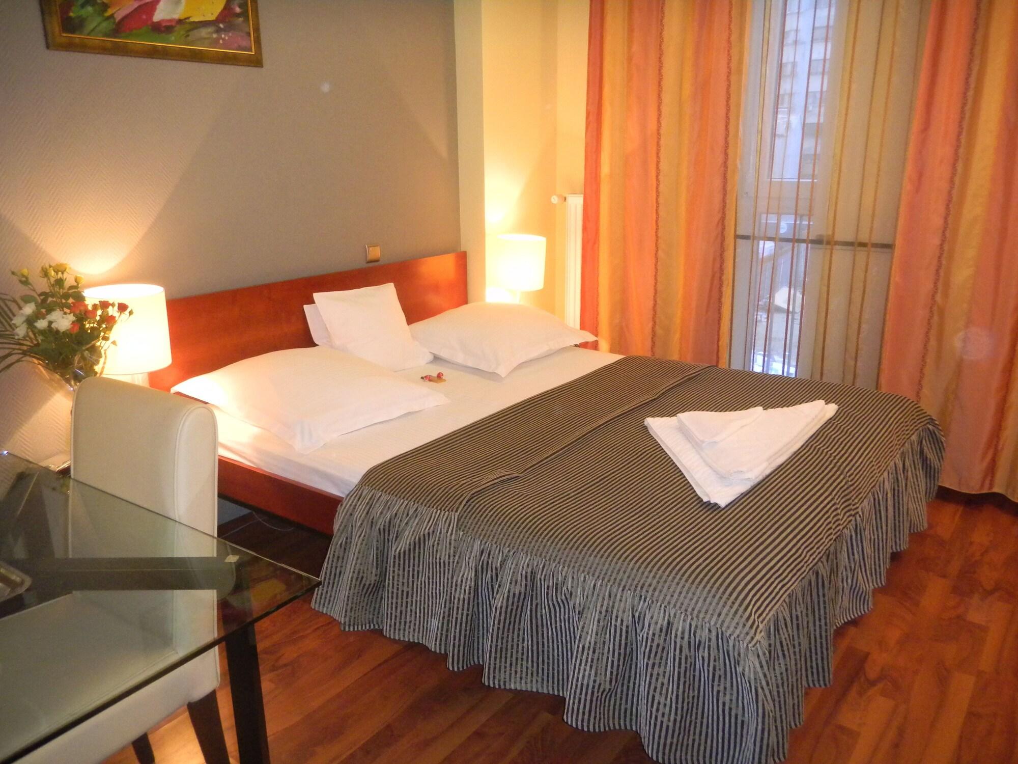 Tania-Frankfurt Hotel Bukareszt Zewnętrze zdjęcie